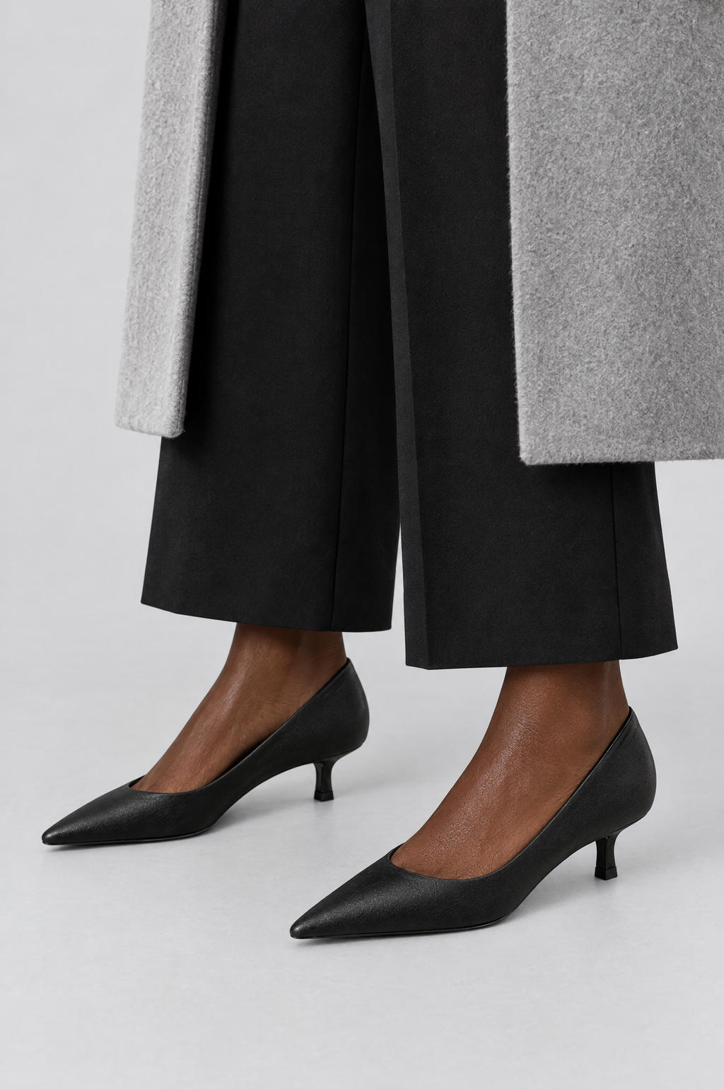 Classic Pointed Kitten-Heel Pumps - on foot